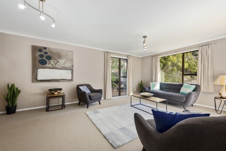 Photo of property in 13 Pioneer Grove, Silverstream, Upper Hutt, 5019