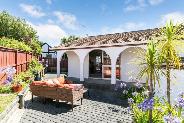 Photo of property in 11 Mallard Grove, Churton Park, Wellington, 6037