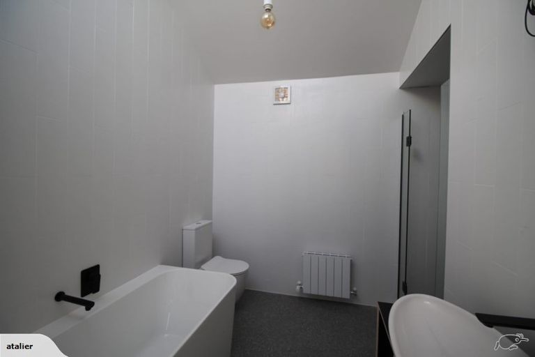 Photo of property in 26 Tai Paku Paku Road, Karaka Bays, Wellington, 6022