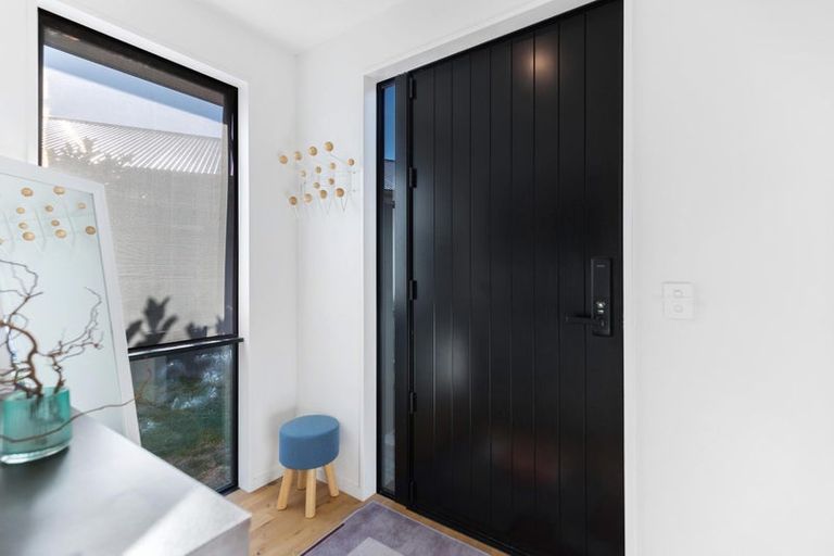 Photo of property in 18 Silver Street, Lower Shotover, Queenstown, 9304