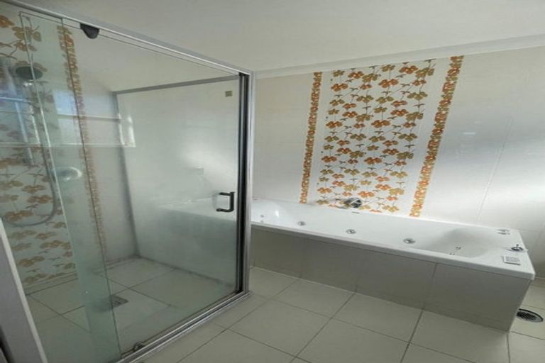 Photo of property in 87 Hillsborough Road, Hillsborough, Auckland, 1042