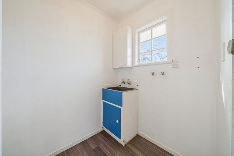 Photo of property in 1 Woolwich Close, Whitby, Porirua, 5024