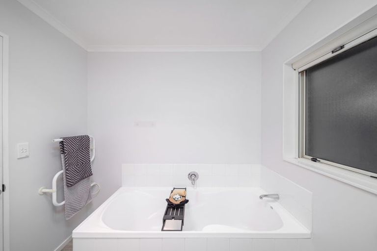 Photo of property in 4 Gracefield Place, Huntington, Hamilton, 3210