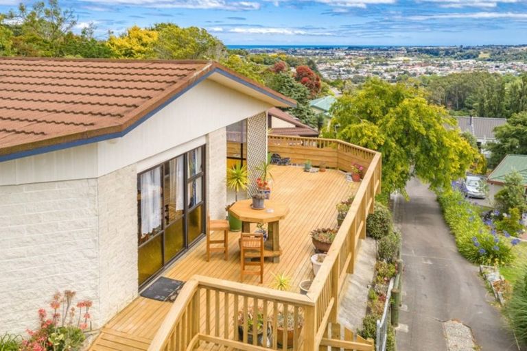 Photo of property in 93 Mount View Road, Bastia Hill, Whanganui, 4500