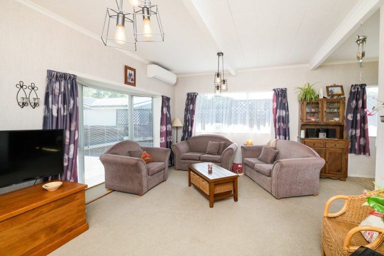 Photo of property in 7 Haast Place, Awapuni, Palmerston North, 4412