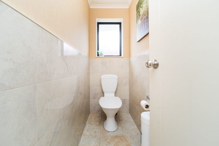 Photo of property in 47 Branigan Parade, Kelvin Grove, Palmerston North, 4414