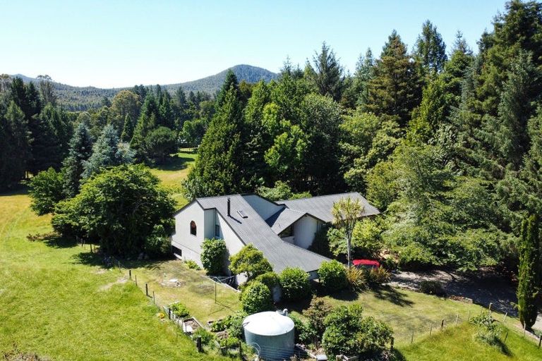 Photo of property in 728 Whangamata Road, Kinloch, Taupo, 3377