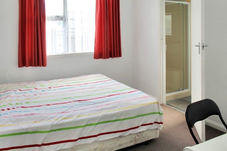 Photo of property in 732 Tremaine Avenue, Palmerston North, 4414