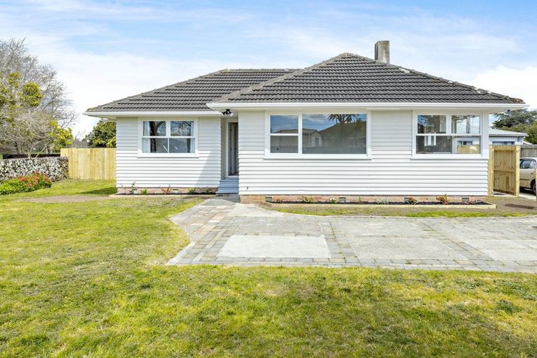 Photo of property in 73 Raglan Street, Mangere East, Auckland, 2024