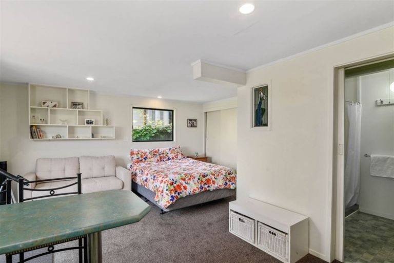 Photo of property in 21 Grand Vue Road, Kawaha Point, Rotorua, 3010