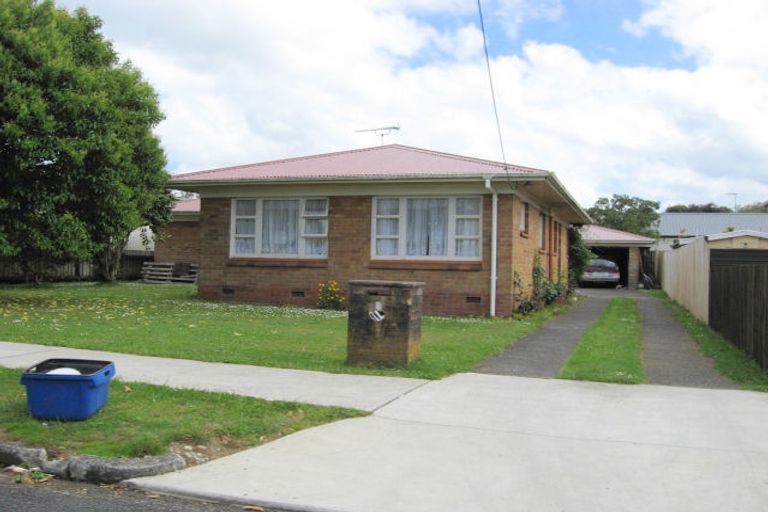 Photo of property in 9 Russell Avenue, Pukekohe, 2120