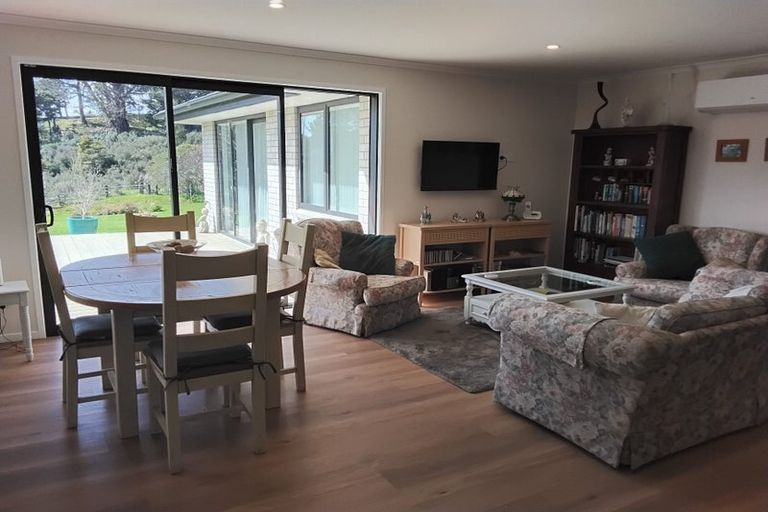 Photo of property in 11 Cherrywood Rise, Paparoa, 0571