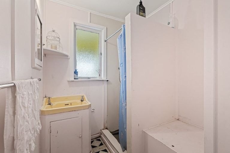 Photo of property in 15 Potaka Street, Marton, 4710