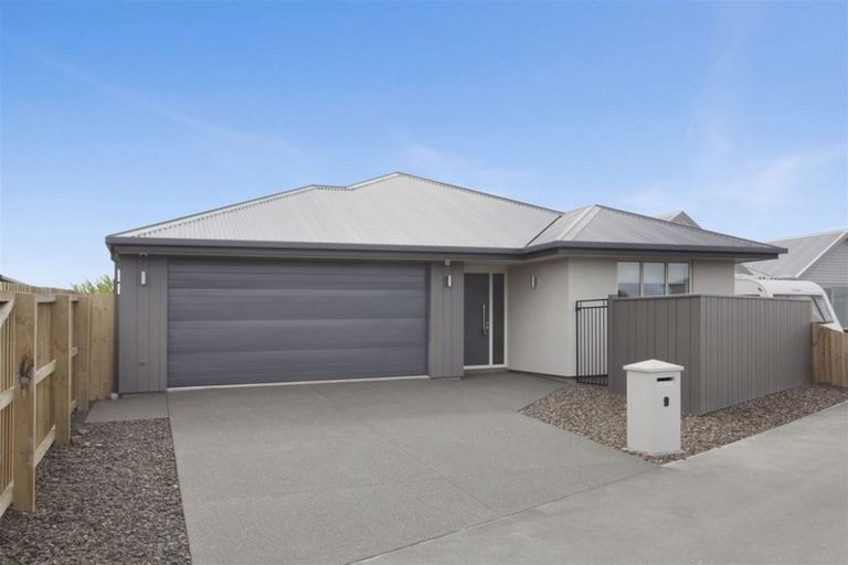 Photo of property in 9 Ardnave Lane, Broomfield, Christchurch, 8042