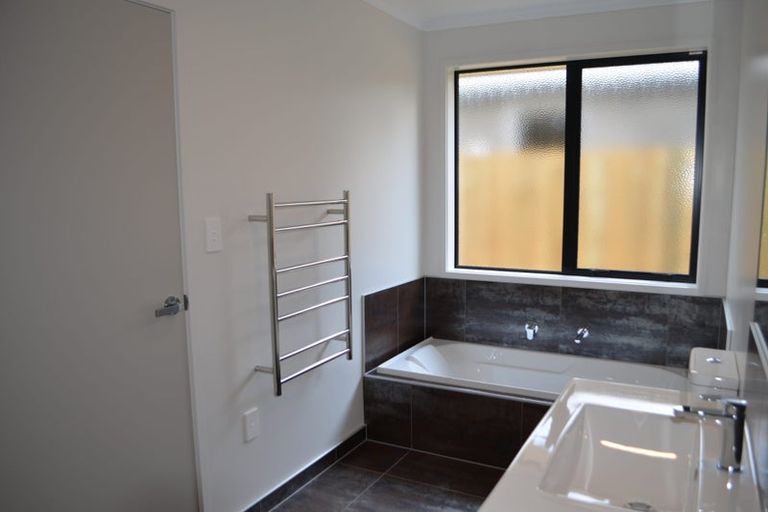 Photo of property in 9 Kaitaka Way, Papamoa, 3118