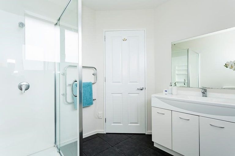 Photo of property in 8 Highgrove, Saint Clair, Dunedin, 9012