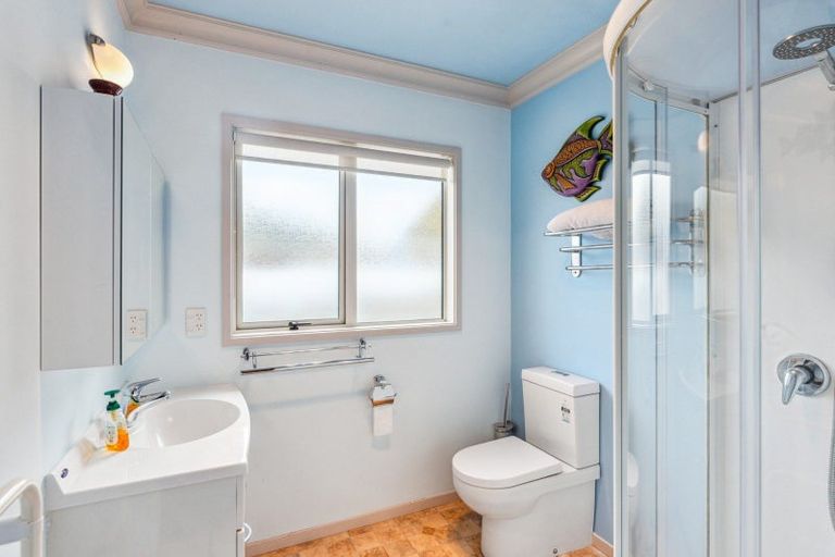 Photo of property in 21 Woodland Mews, Wainuiomata, Lower Hutt, 5014