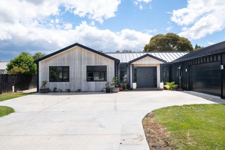 Photo of property in 83 Mcelwee Street, Jervoistown, Napier, 4112