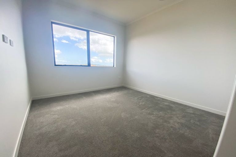 Photo of property in 73 Michael Bosher Way, Flat Bush, Auckland, 2019