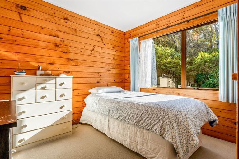 Photo of property in 14 Chardon Place, Henderson, Auckland, 0612