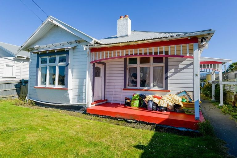 Photo of property in 14 Douglas Street, Saint Kilda, Dunedin, 9012