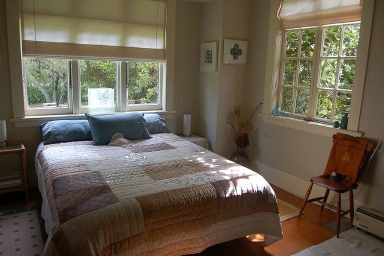 Photo of property in 106 Station Road, Kumeu, 0891