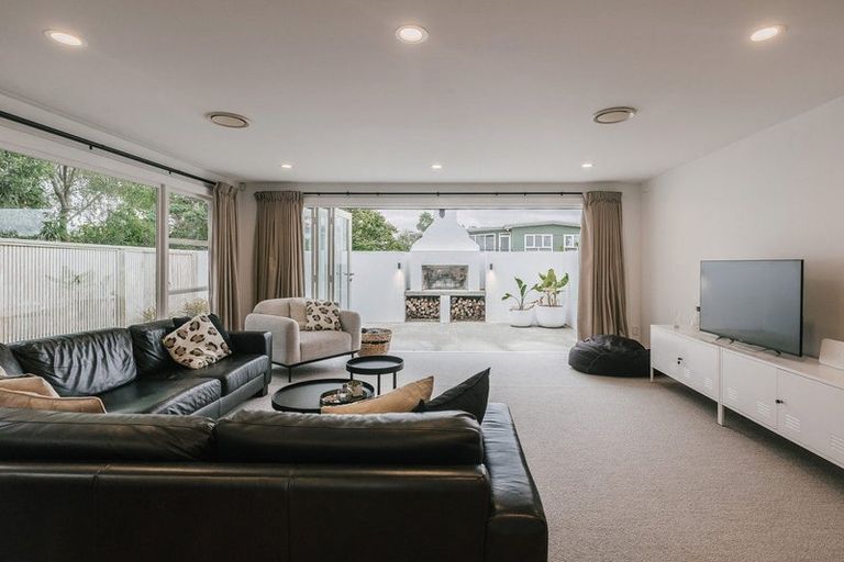 Photo of property in 24 Heatley Avenue, Hokowhitu, Palmerston North, 4410