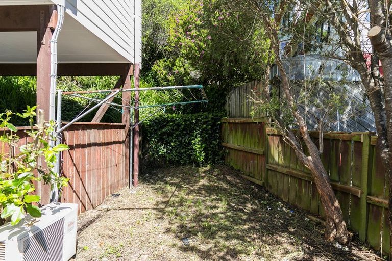Photo of property in 16 Makatote Grove, Churton Park, Wellington, 6037