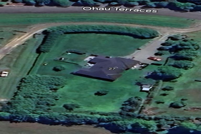 Photo of property in 27 Ohau Terraces, Ohau, Levin, 5570