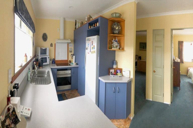 Photo of property in 4a Hoyte Place, Pukehangi, Rotorua, 3015