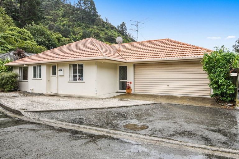 Photo of property in 8 Newport Way, The Brook, Nelson, 7010