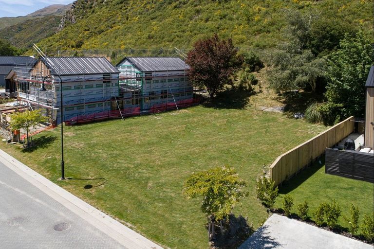 Photo of property in 22 Flynn Lane, Arrowtown, 9302