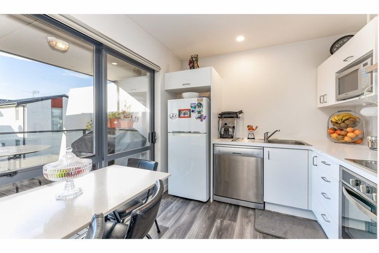 Photo of property in 2/81 Bordesley Street, Phillipstown, Christchurch, 8011