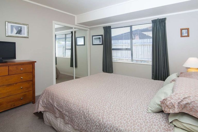 Photo of property in 32 Bob Charles Drive, Golflands, Auckland, 2013