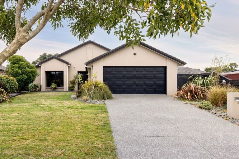 Photo of property in 26 Carrington Drive, Papamoa Beach, Papamoa, 3118