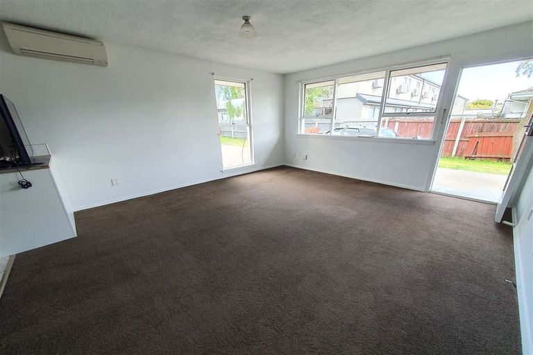 Photo of property in 2/15 Elizabeth Street, Riccarton, Christchurch, 8011