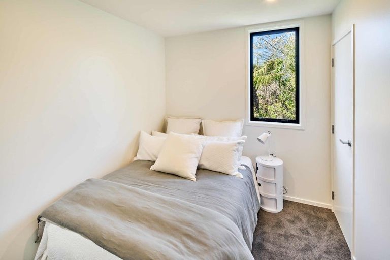 Photo of property in 17 Ara Toutouwai, Karori, Wellington, 6012