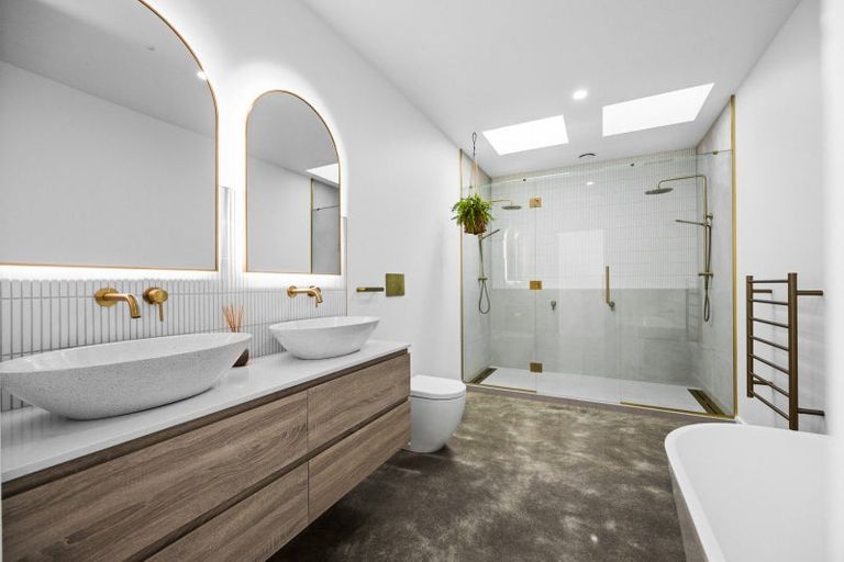 Photo of property in 29 Warwick Crescent, Taradale, Napier, 4112