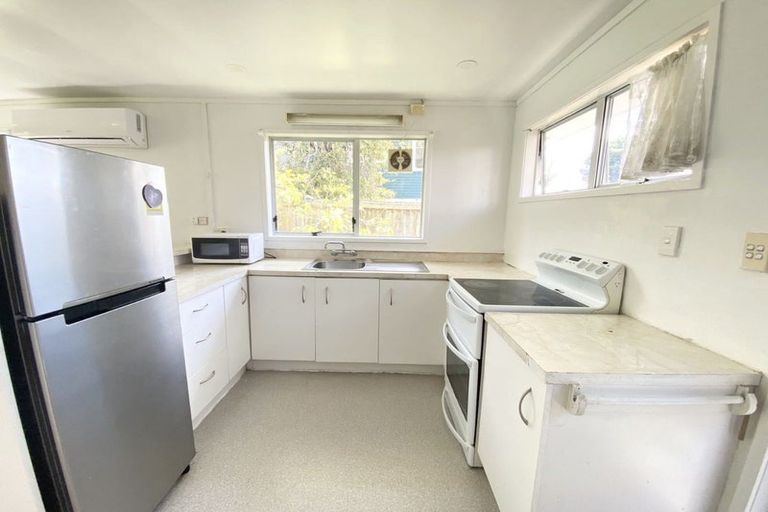 Photo of property in 12 Liddell Street, Hillcrest, Auckland, 0627
