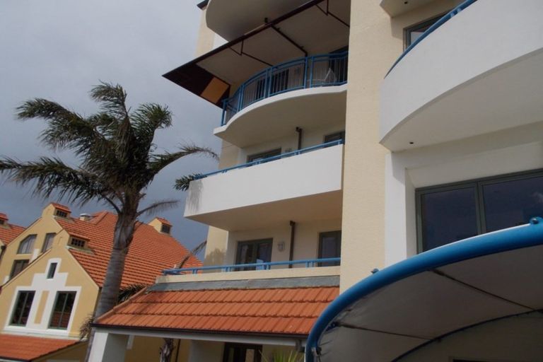 Photo of property in 52 Harbour Village Drive, Gulf Harbour, Whangaparaoa, 0930