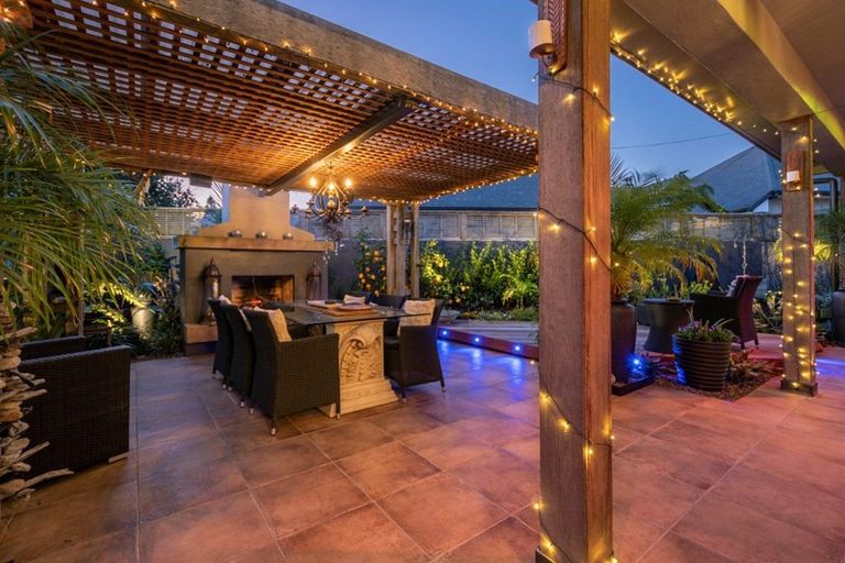 Photo of property in 20 Jarrah Park Drive, Pyes Pa, Tauranga, 3112