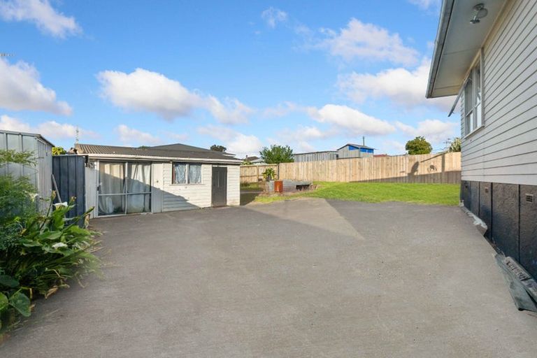 Photo of property in 26 Sandbrook Avenue, Otara, Auckland, 2023