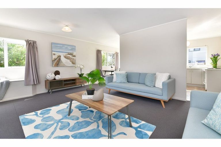 Photo of property in 1/607 Whangaparaoa Road, Stanmore Bay, Whangaparaoa, 0932