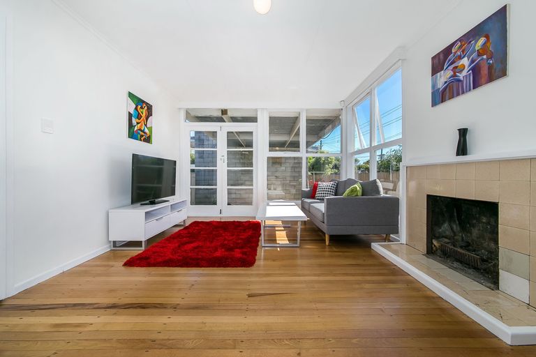 Photo of property in 2/3 Vine Street, Mangere East, Auckland, 2024