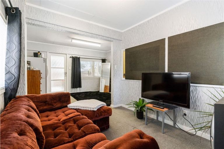 Photo of property in 36 Cascades Road, Pakuranga Heights, Auckland, 2010