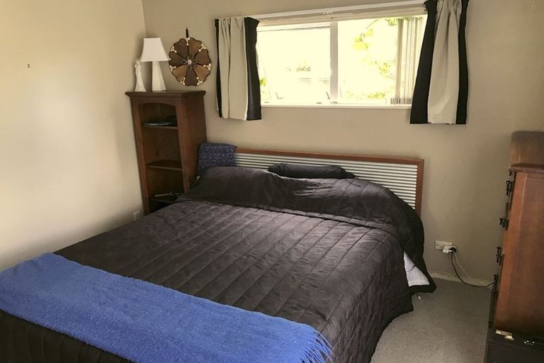 Photo of property in 3 Ayton Drive, Whitby, Porirua, 5024