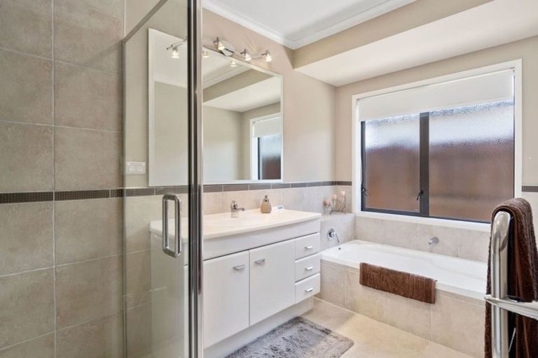 Photo of property in 35 Oriental Parade, Papamoa Beach, Papamoa, 3118