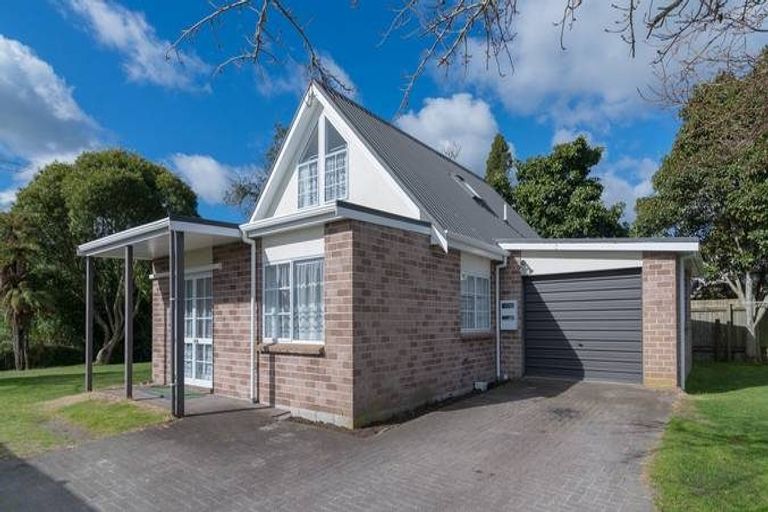 Photo of property in 51a Robinson Avenue, Holdens Bay, Rotorua, 3010