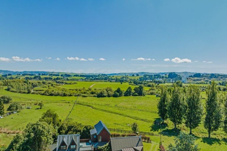 Photo of property in 24 Halls Road, Pahiatua, 4910