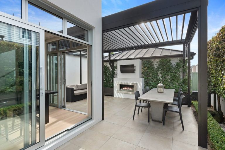 Photo of property in 8 Sylvan Park Avenue, Milford, Auckland, 0620